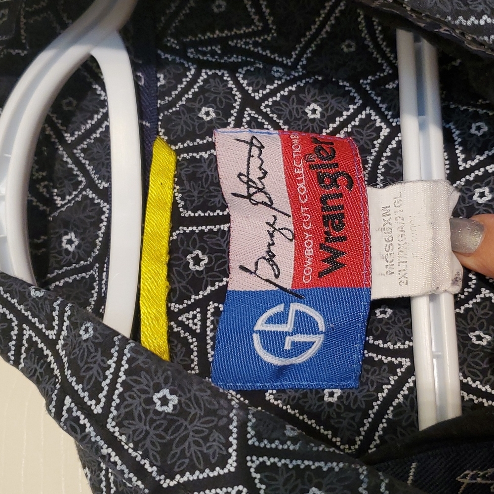 Wrangler George Strait Button Up - Picture 3 of 4